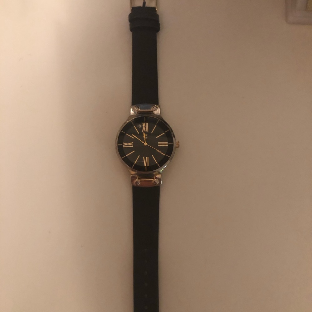 super cute black watch